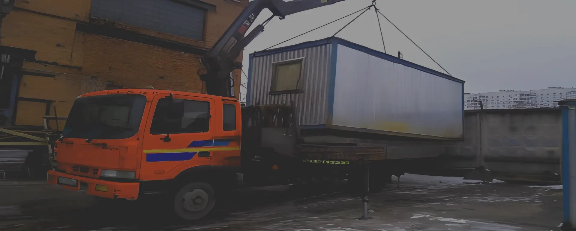 Получить уникальное предложение по перевозке негабаритного вагончика грузовым транспортом по России из Левашей с гарантией безопасности