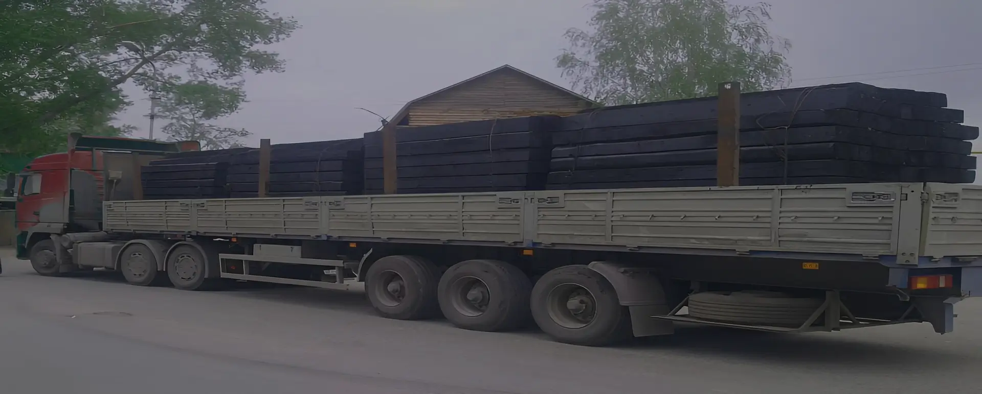 Сервис от транспортной компании по доставке шпал по России из Левашей автотранспортом